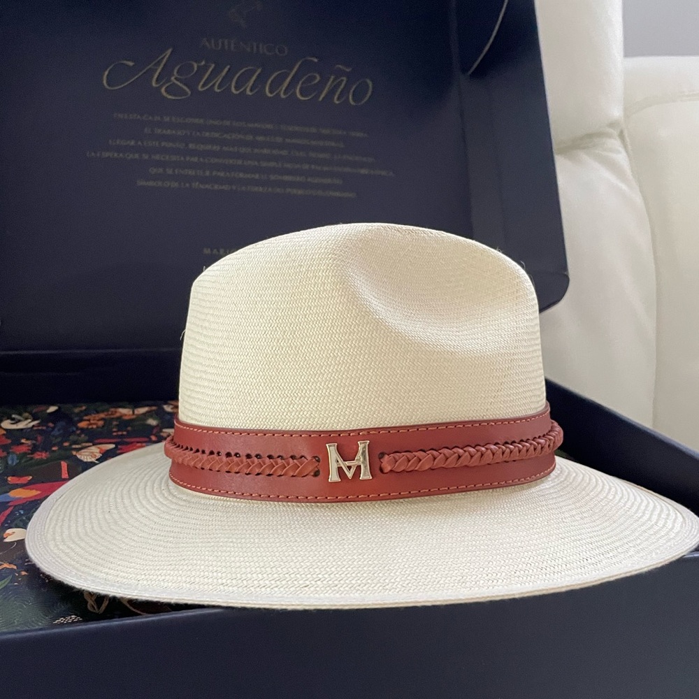 Fedora Fine Panama Hat Handwoven size S, with leather